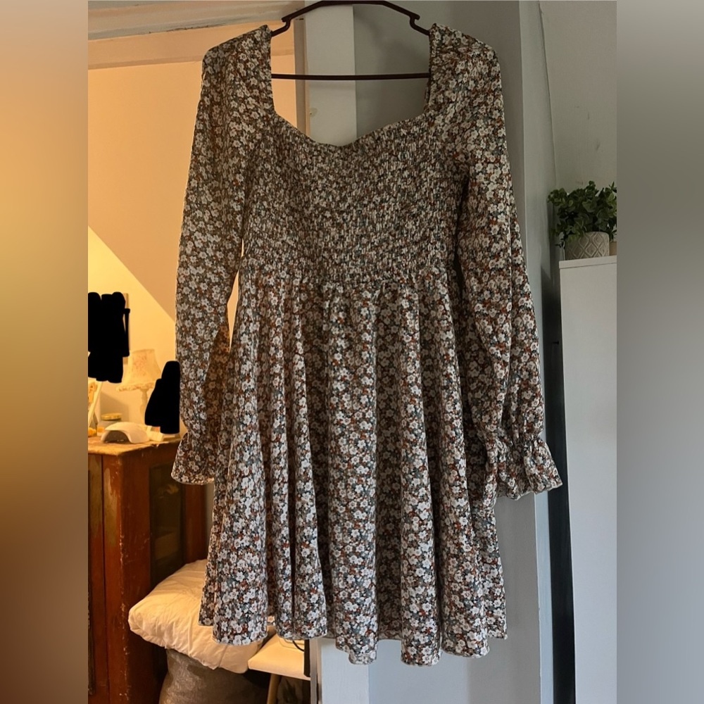 Floral long sleeve dress